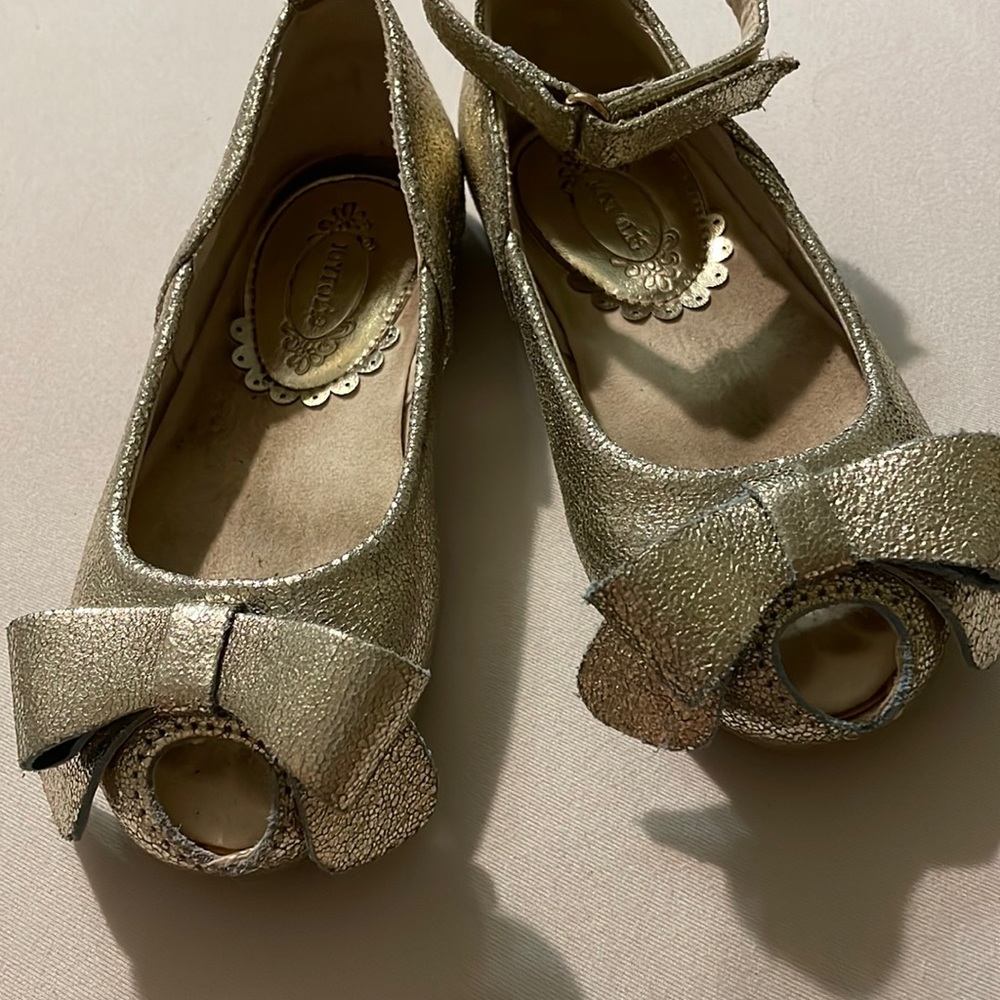 Girls dressy shoe